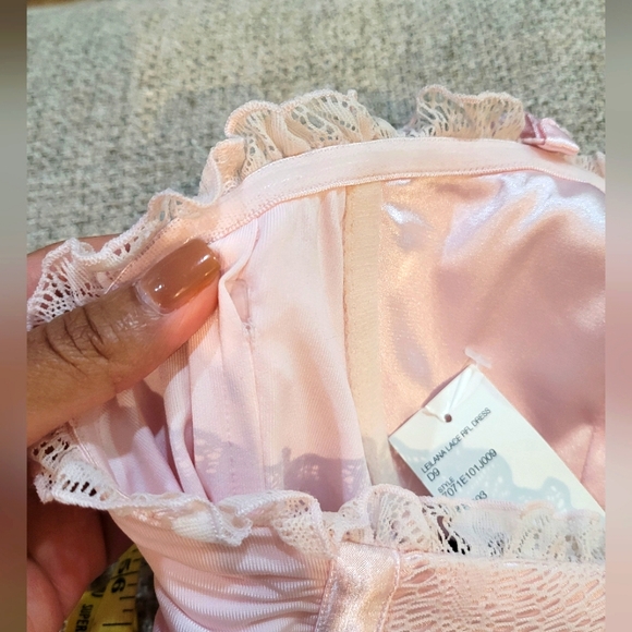 NWT Bebe dress - Picture 5 of 6